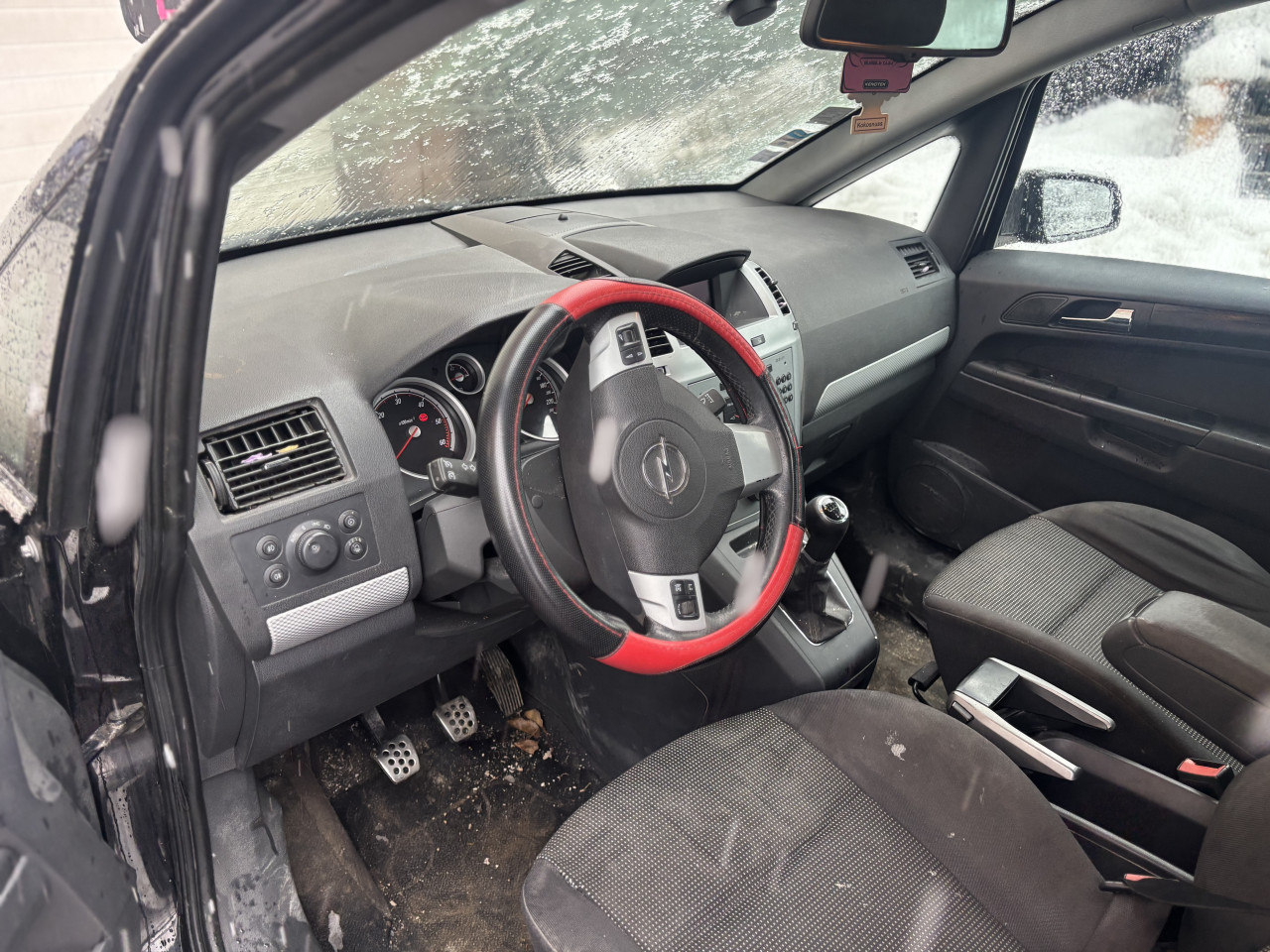 Opel zafira 1.9 88 kw dijelovi