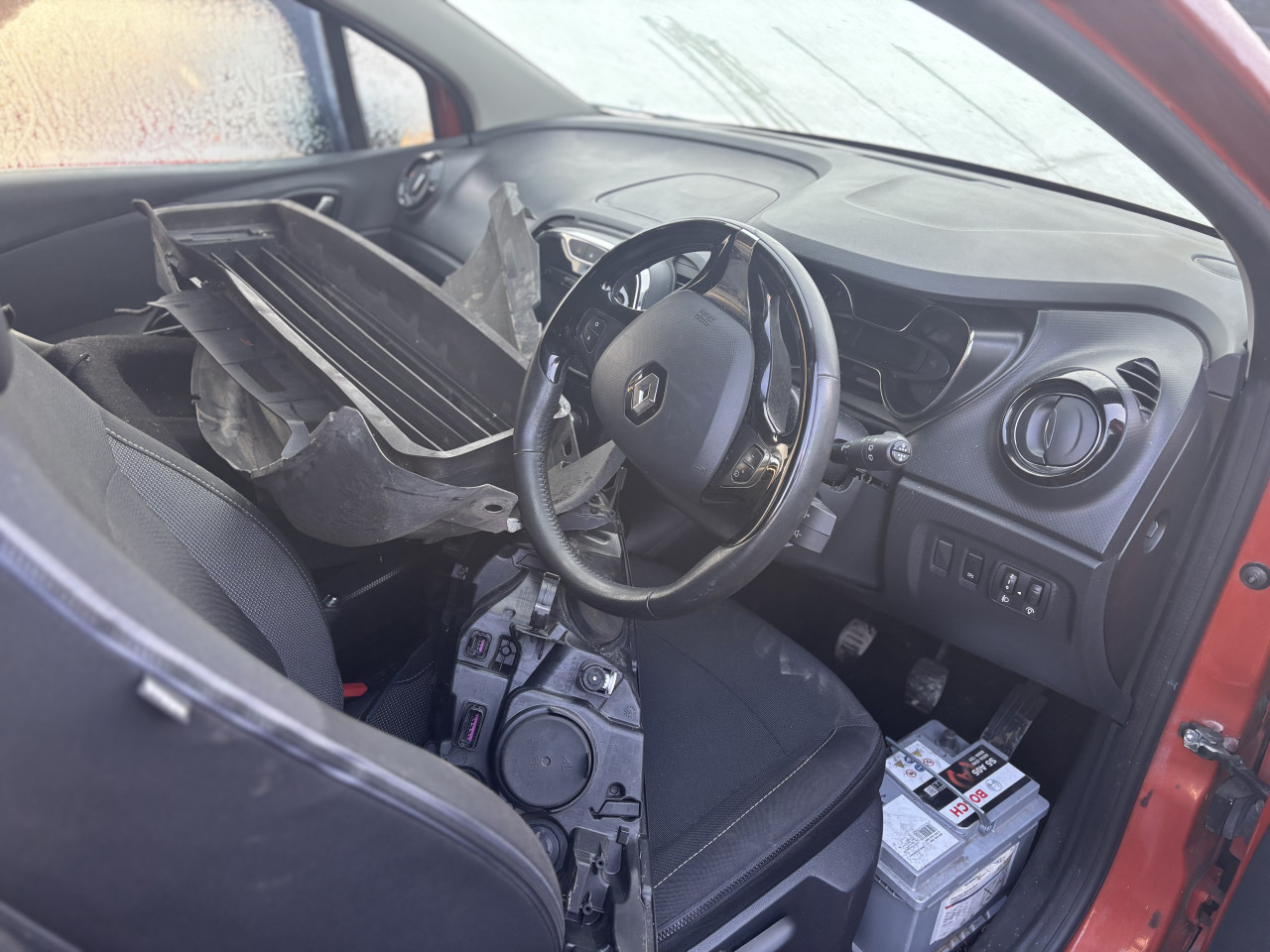 Renault captur 1.5dci 2014g dijelovi