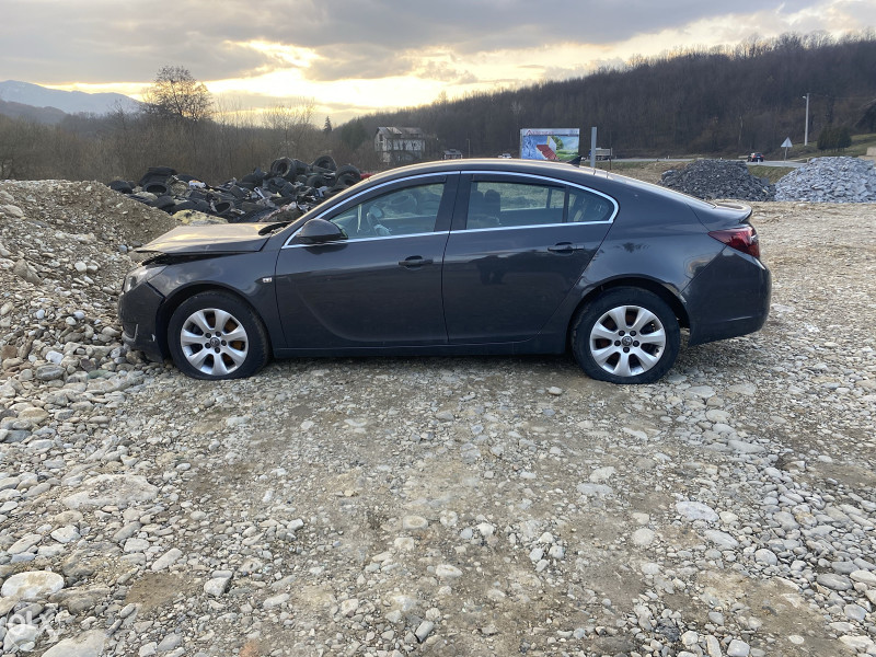 Opel insignia 2.0 dizel automat dijelovi 063/117-176