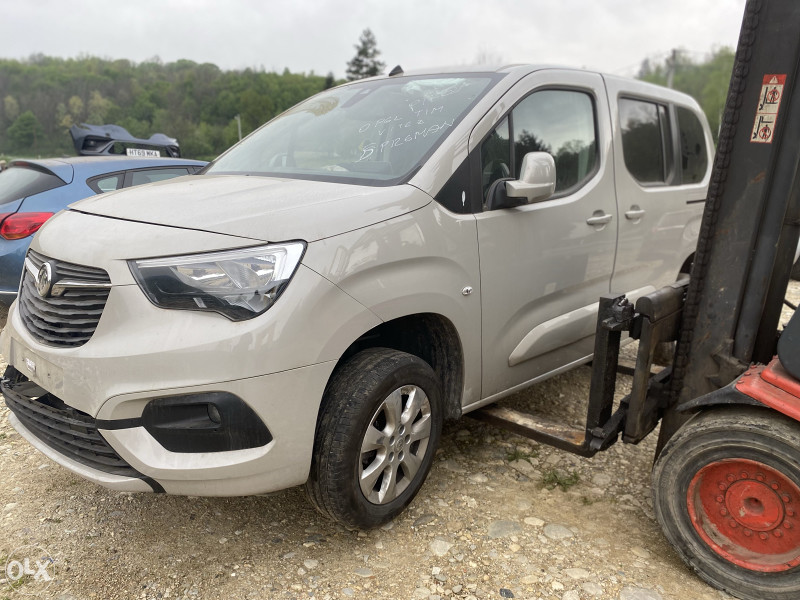 Opel combo 2021 god dijelovi 063/117-176 063/992-835
