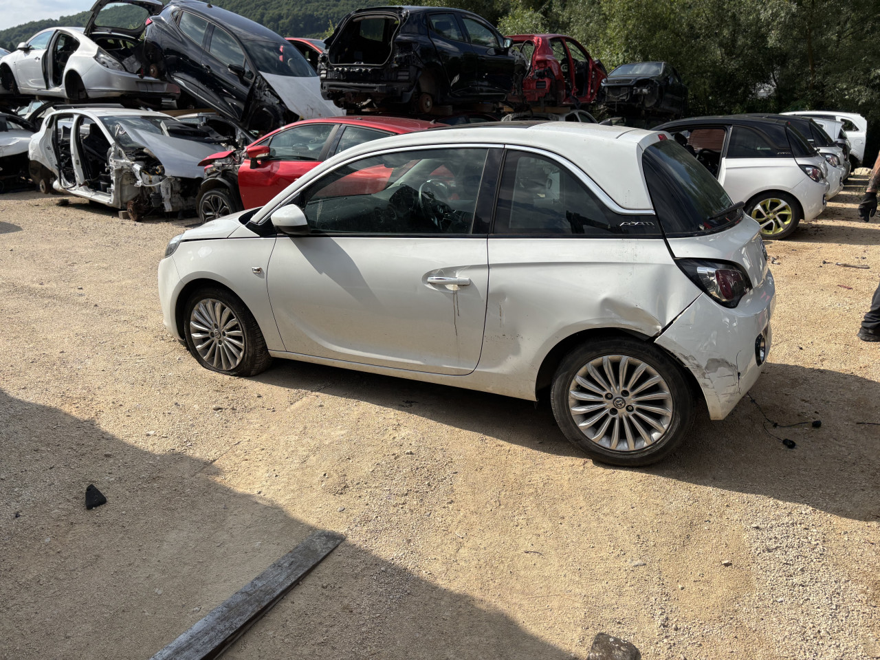 Opel adam 1.4 2014g dijelovi