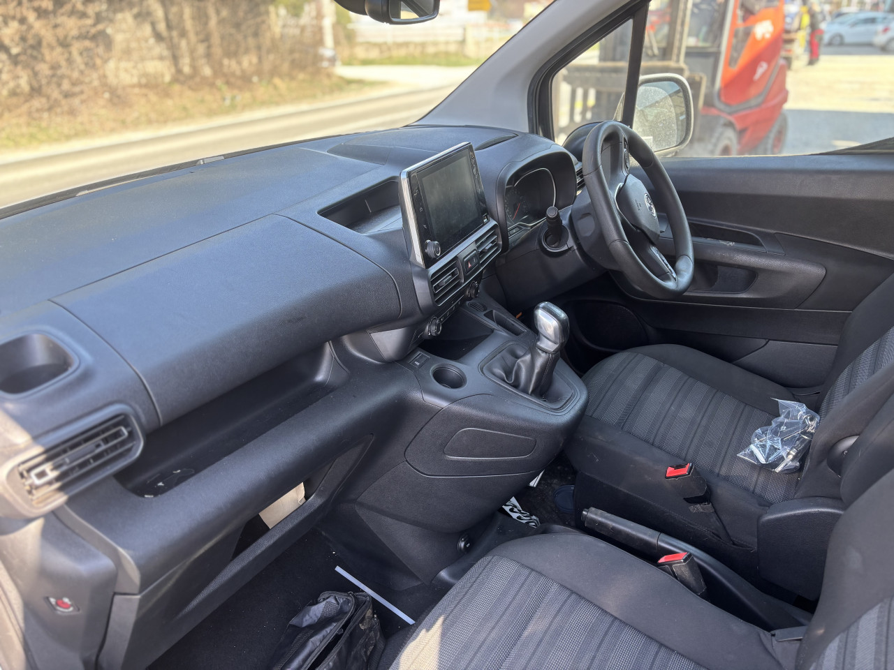 Opel combo long 1.5dci 2022g dijelovi