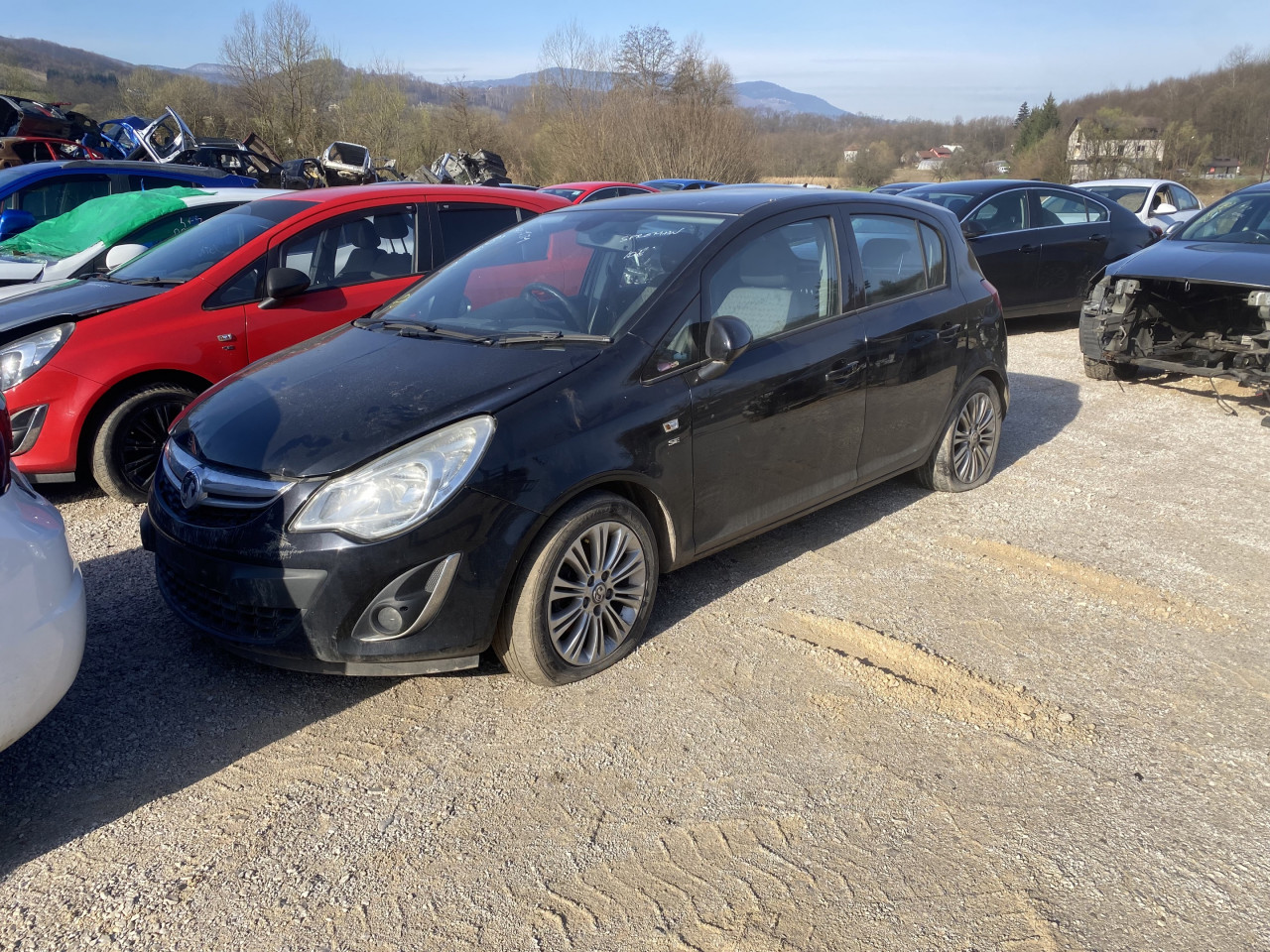 Opel corsa d 2013 1.7 d dijelovi 063/117-176