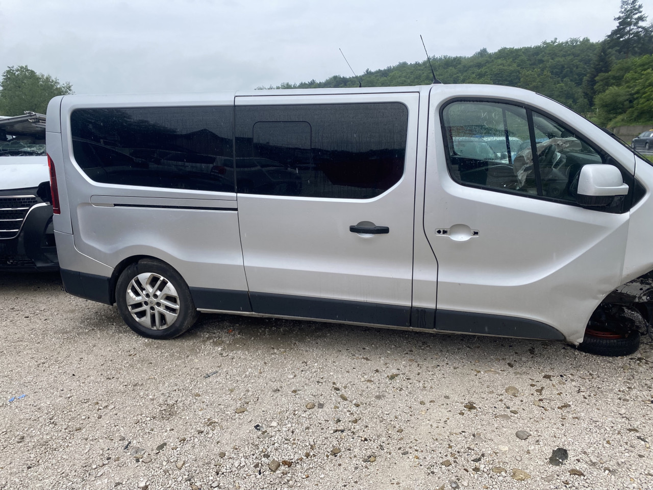 Renault trafic 1.6 bi turbo putnicki za dijelove