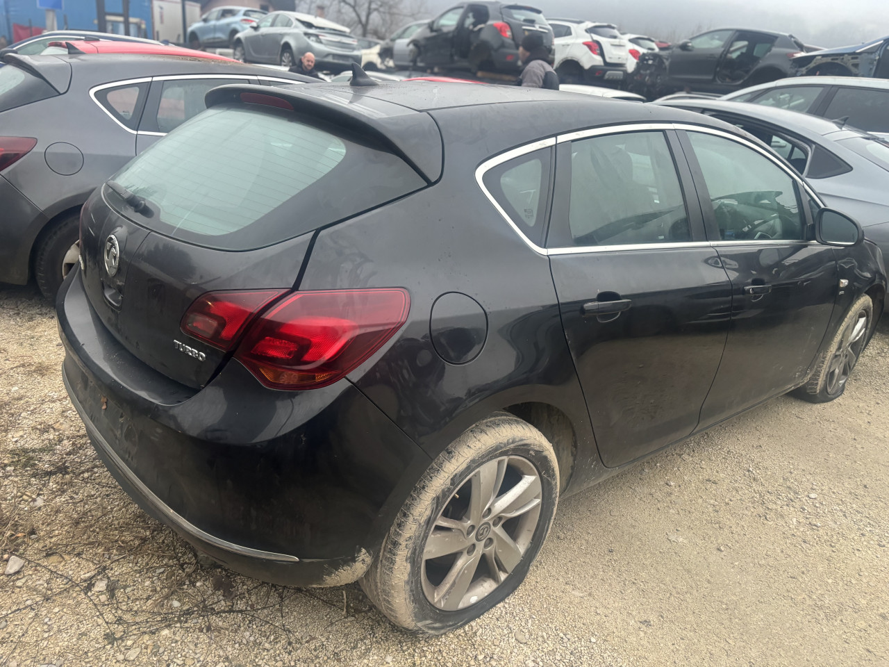 Opel astra j 1.6b 2013g dijelovi