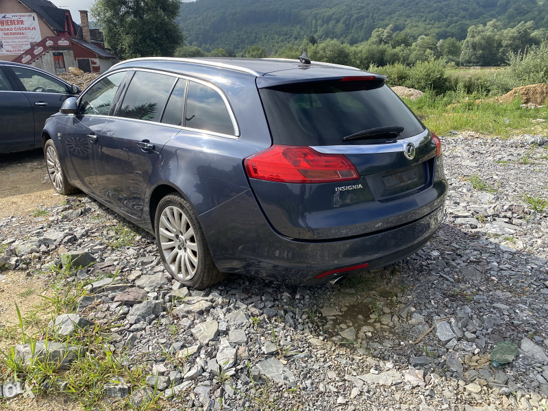 Opel insignia xsenon automat dijelovi 063/117-176 063/992-835
