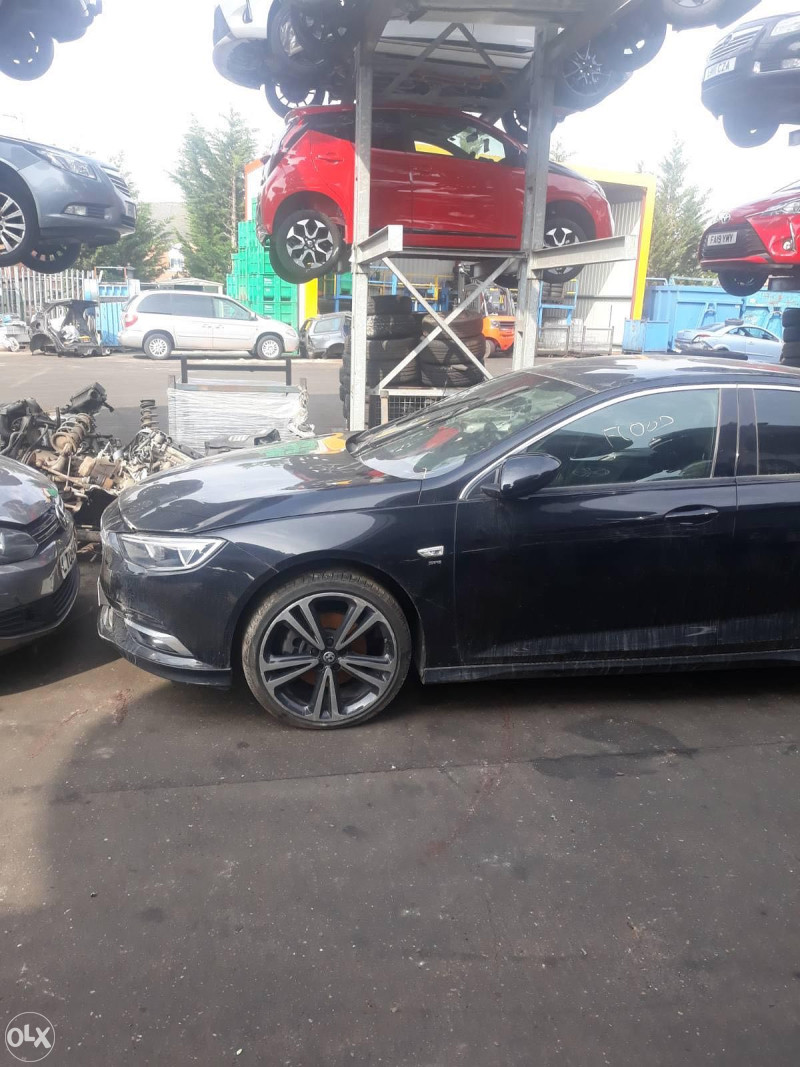 Opel insignia 2018 god dijelovi 063/117-176