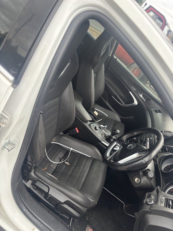 Opel insignia opc 2012g dijelovi