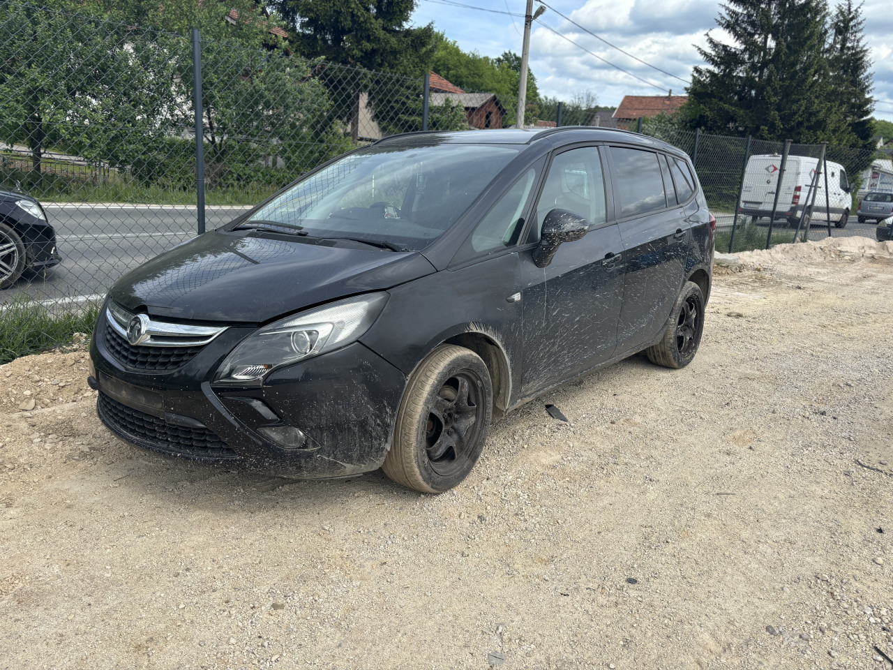 Opel zafira 2.0 d automatic dijelovi