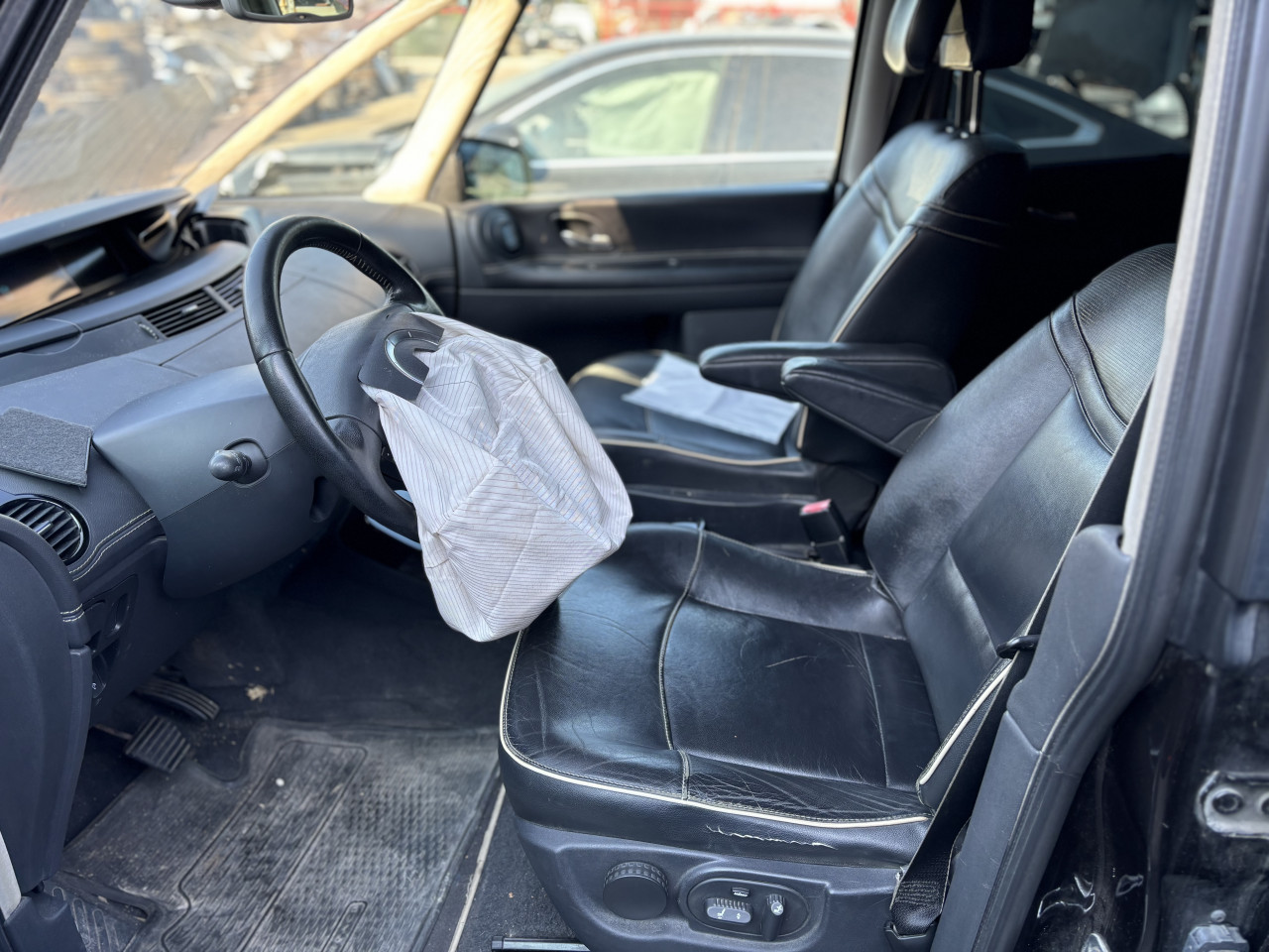 Renault espace 2.0d automat 2012 dijelovi