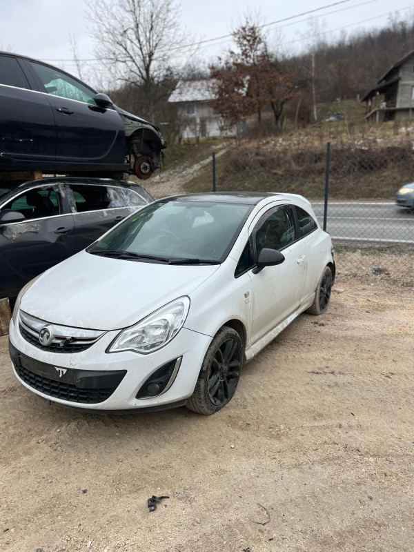 Opel corsa 1.3 jdt euro 5 dijelovi