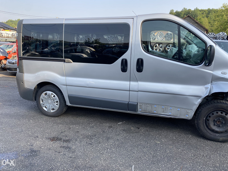 Renault trafic 2.0 2011 god dijelovi 063/117-176 063/992-835
