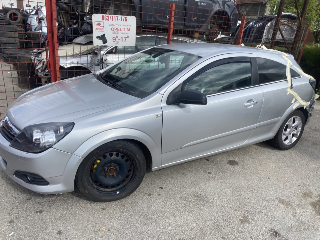 Opel astra h  gtc  dijelovi 063/117-176