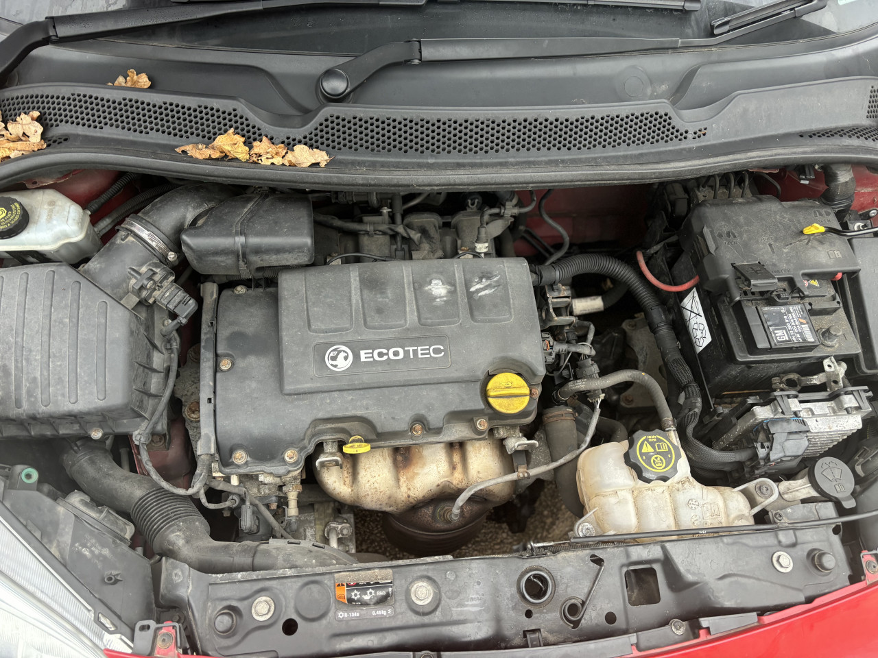 Opel adam 1.4b 2016g dijelovi