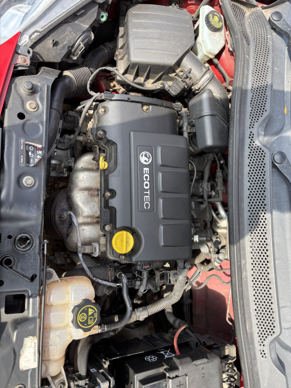 Opel adam 1.4b 2015g dijelovi