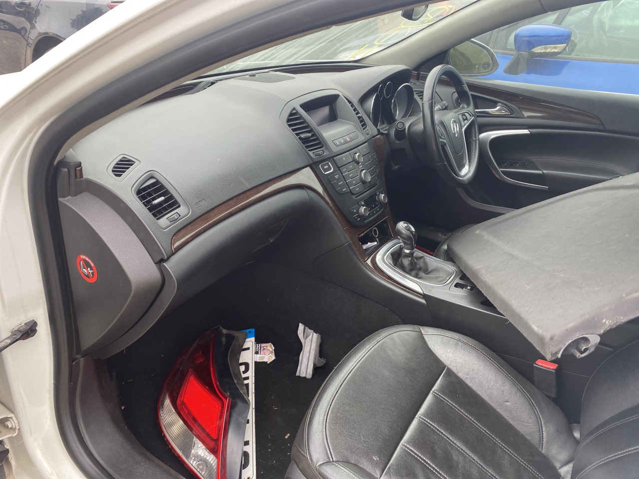 Opel insignia 2.0d xsenon dijelovi