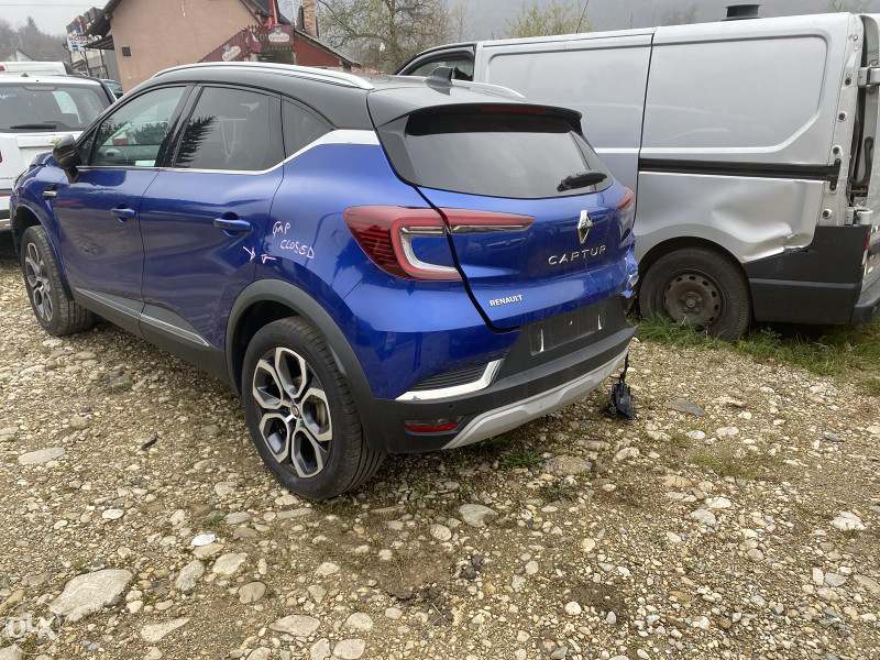 Renault captur 2021 god dijelovi 063/117-176  063/992-835