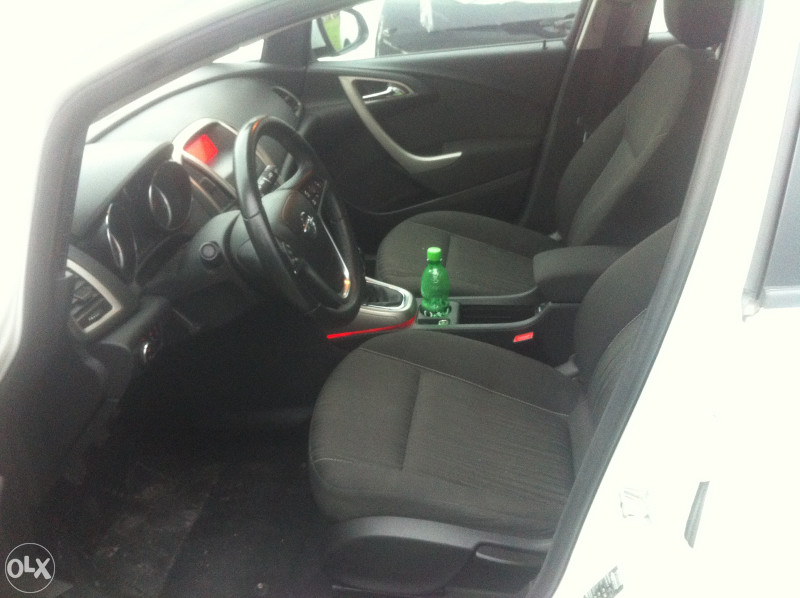 Opel astra j 1.7 cdti 2011 godina dijelovi 063117176