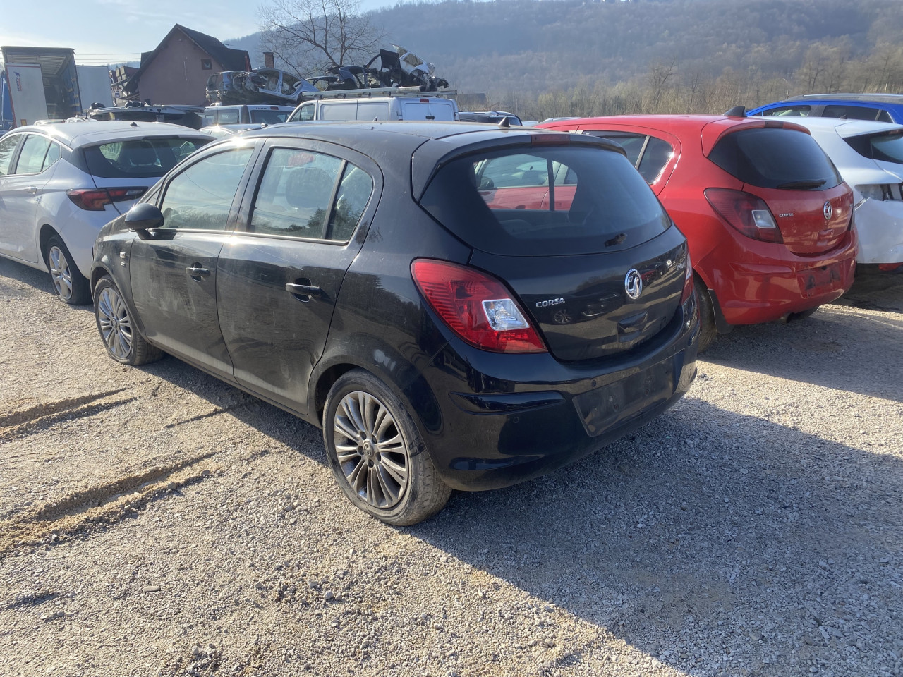 Opel corsa d 2013 1.7 d dijelovi 063/117-176