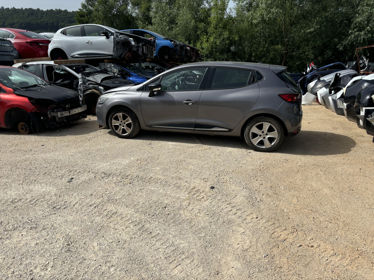 Renault clio 4 1.0 b 2014g dijelivi