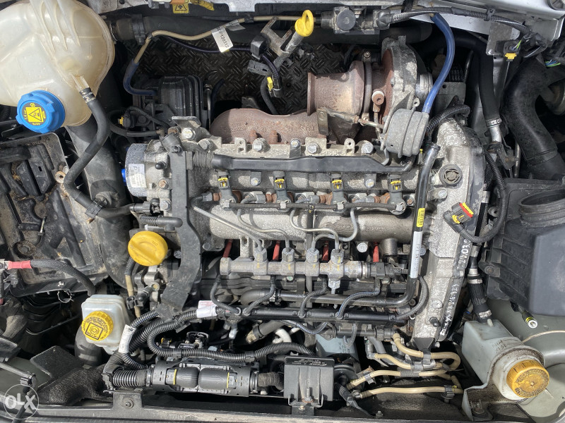 Opel combo 2.0 2011 god putnicki dijelovi 063/117-176. 063/992-835