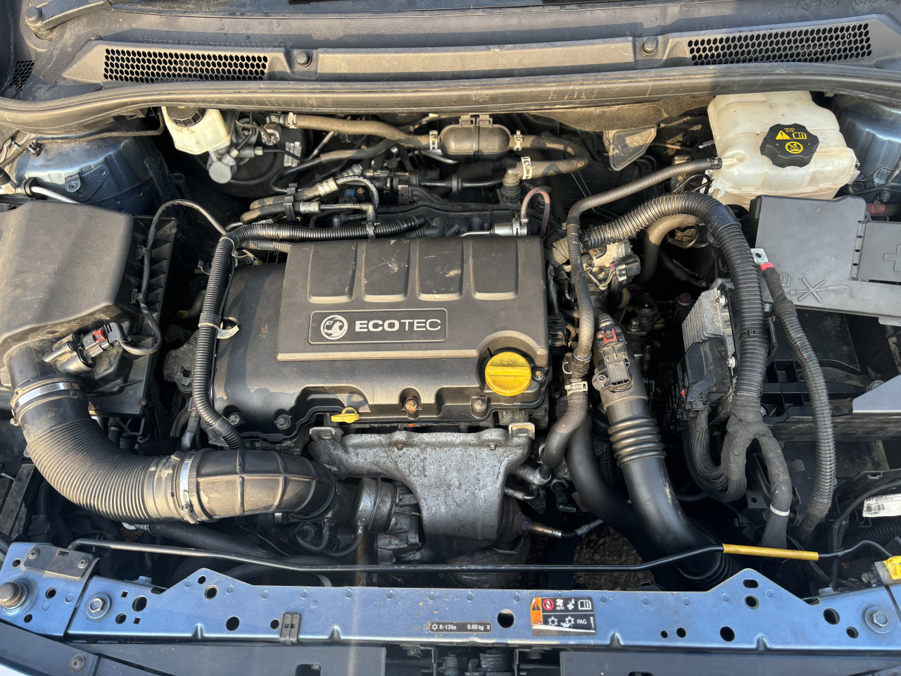 Opel astra j 1.4turbo 2013 g dijelovi