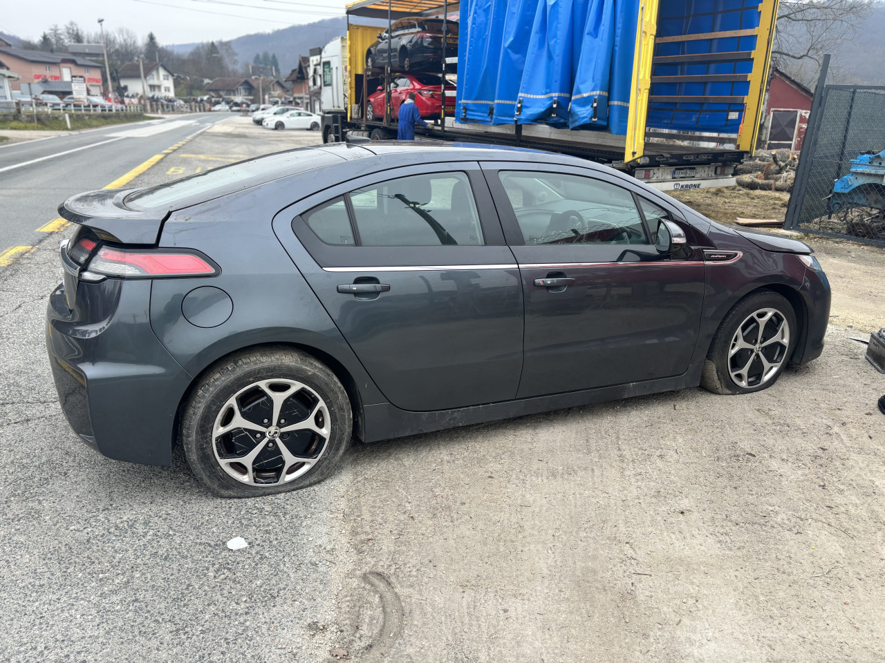 Opel ampera 2016g elektro benzin dijelovi