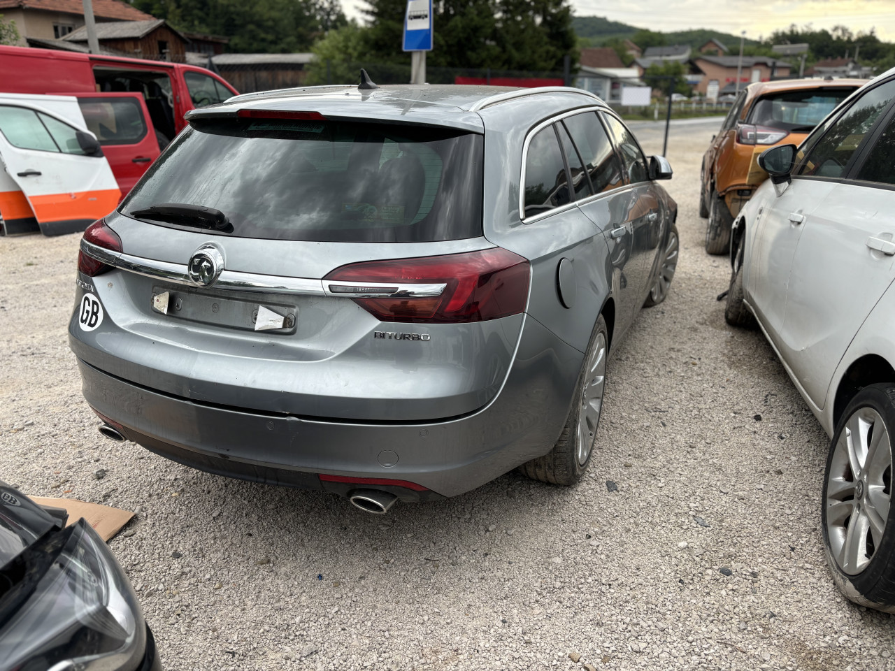 Opel insignia 2.0 bi turbo 2015 dijelovi