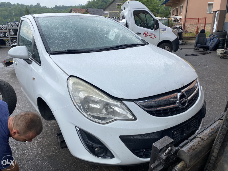 Opel corsa 1.4 xep 2011 god dijelovi 063/117-176. 063/992-83......