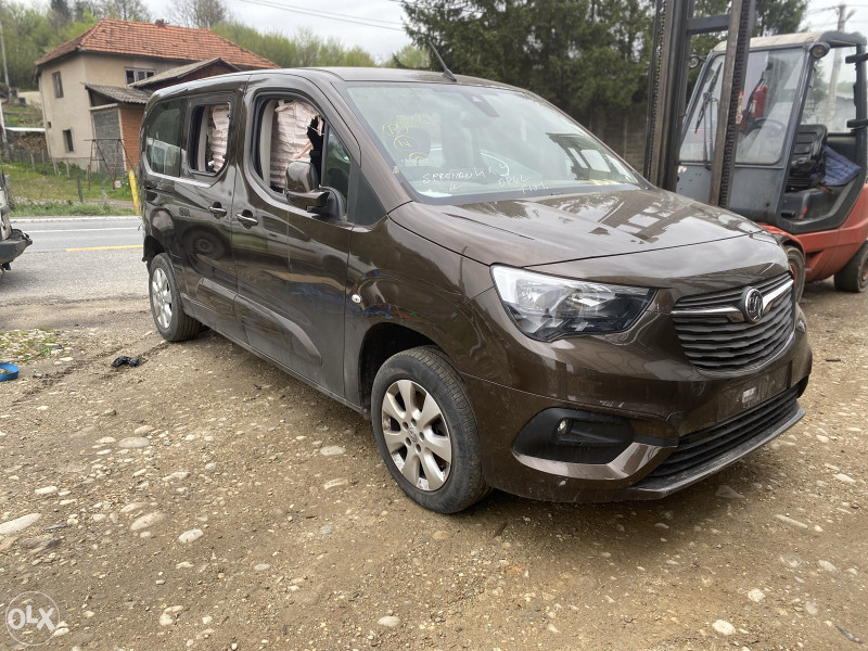 Opel combo 2020 god dijelovi 063/117-176. 063/992-835