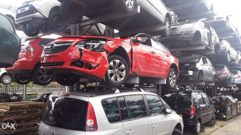 Opel insignia 1.6 dizel 2016 god dijelovi 063117176