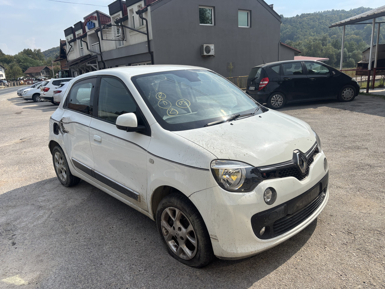 Renault twingo 1.2b 2015 dijelovi