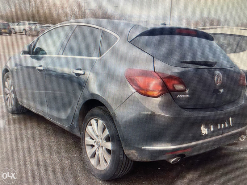 Opel astra j 2015 god dijelovi 063/117-176