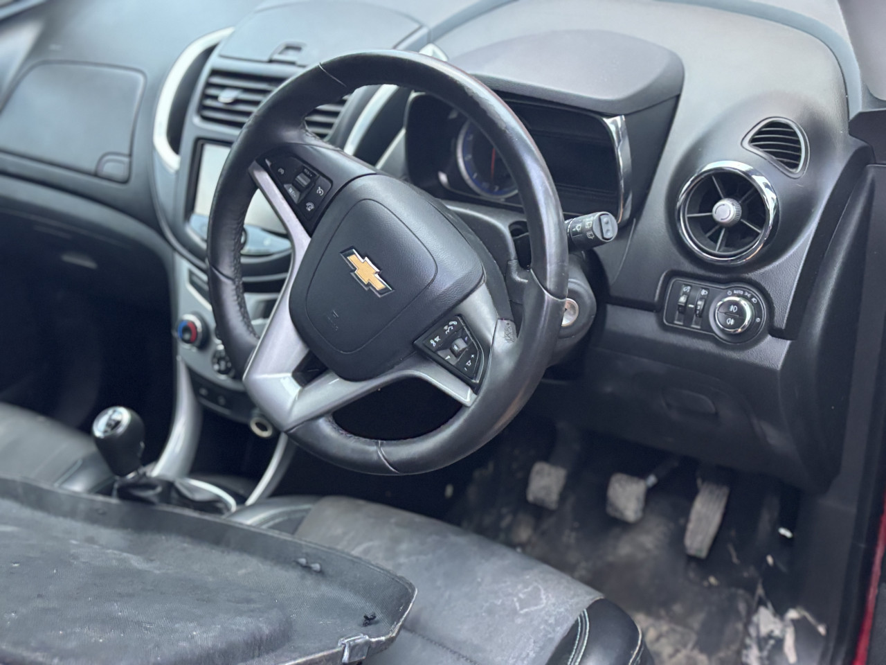 Chevrolet trax 1.7 d 2014 g dijelovi