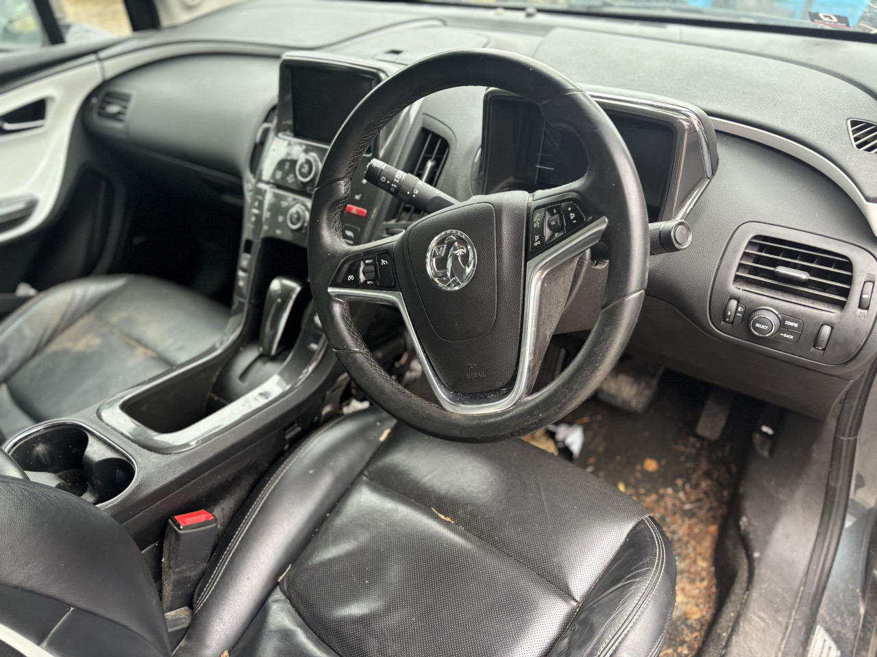 Opel ampera 2016g elektro benzin dijelovi