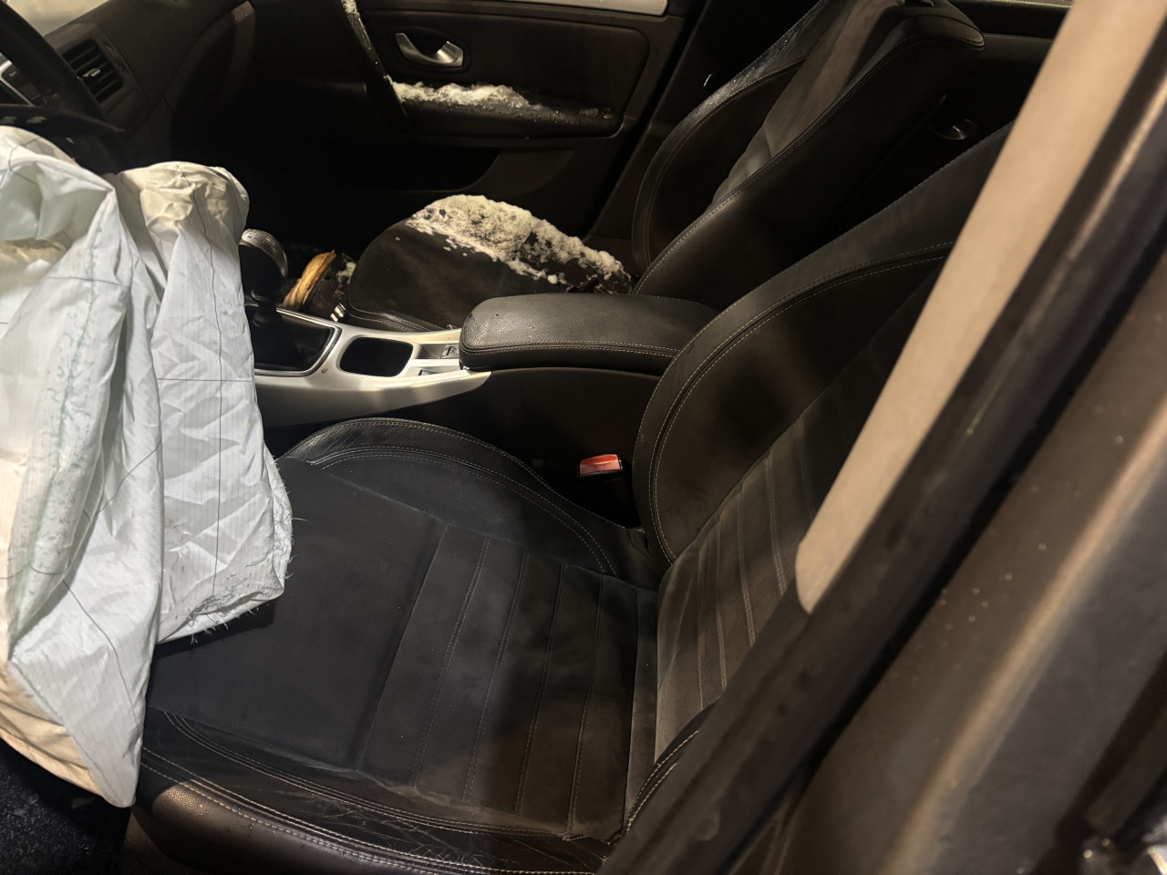 Renault laguna 2.0 d 2010 g dijelovi