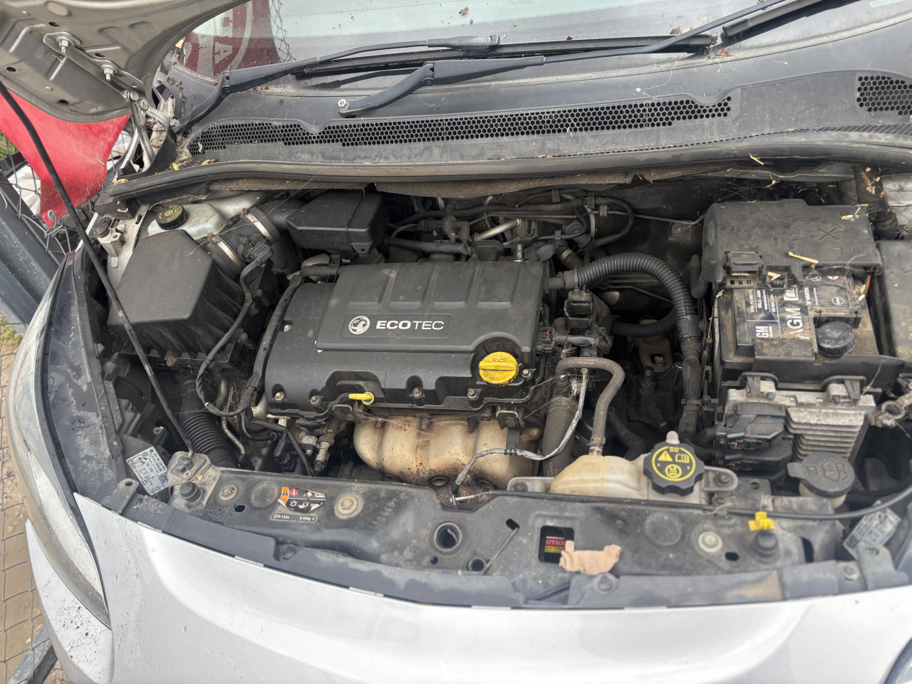 Opel corsa e 1.4 b 2015g dijelovi