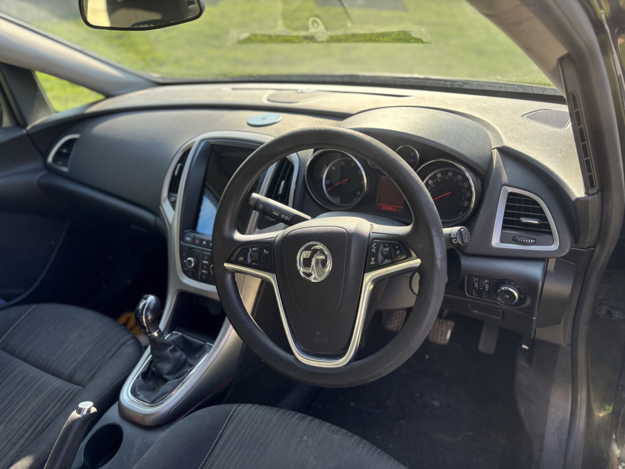 Opel astra j 2010g 1.3d dijelovi