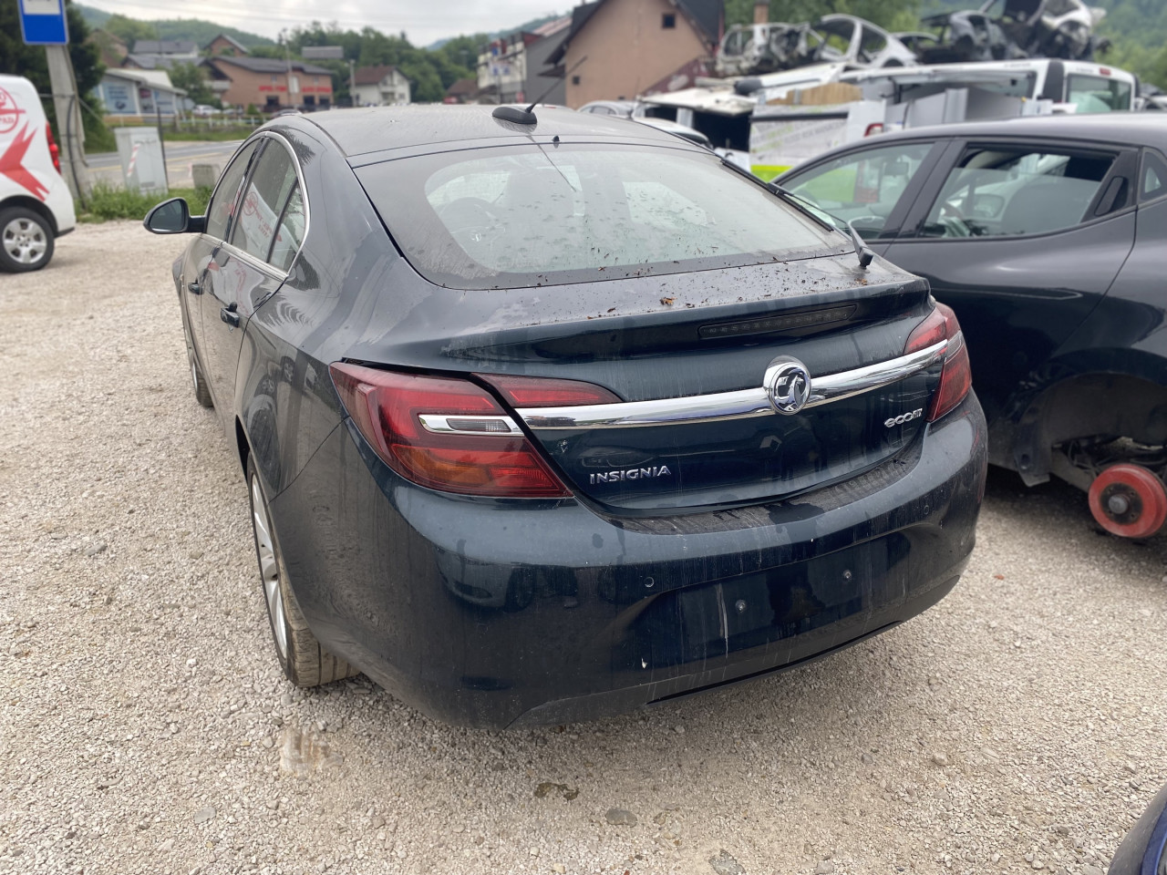 Opel insignia 2.0 xsenon 2014 dijelovi 063/117-176
