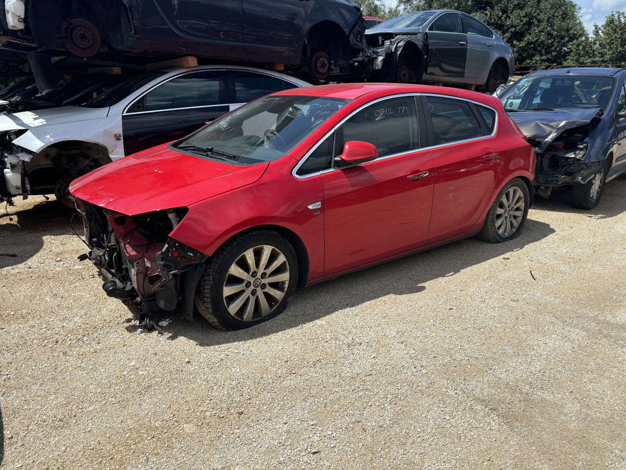 Opel astra j 2.0 d automa dijelovi