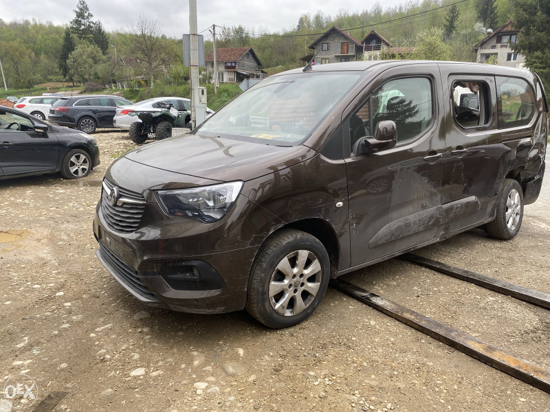 Opel combo 2020 god dijelovi 063/117-176. 063/992-835
