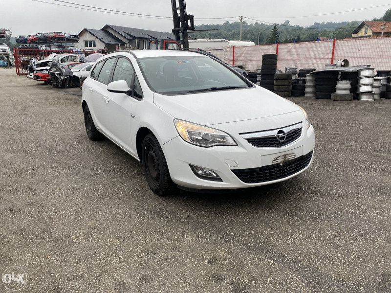 Opel astra j 1.4 benz dijelovi 063/117-176