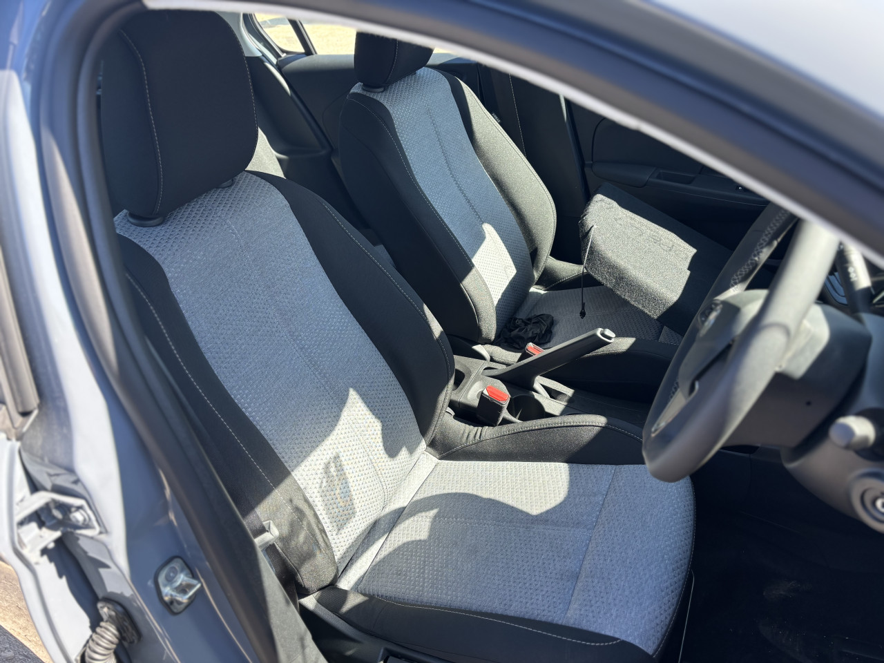 Opel corsa 1.2 b 2023 god dijelovi