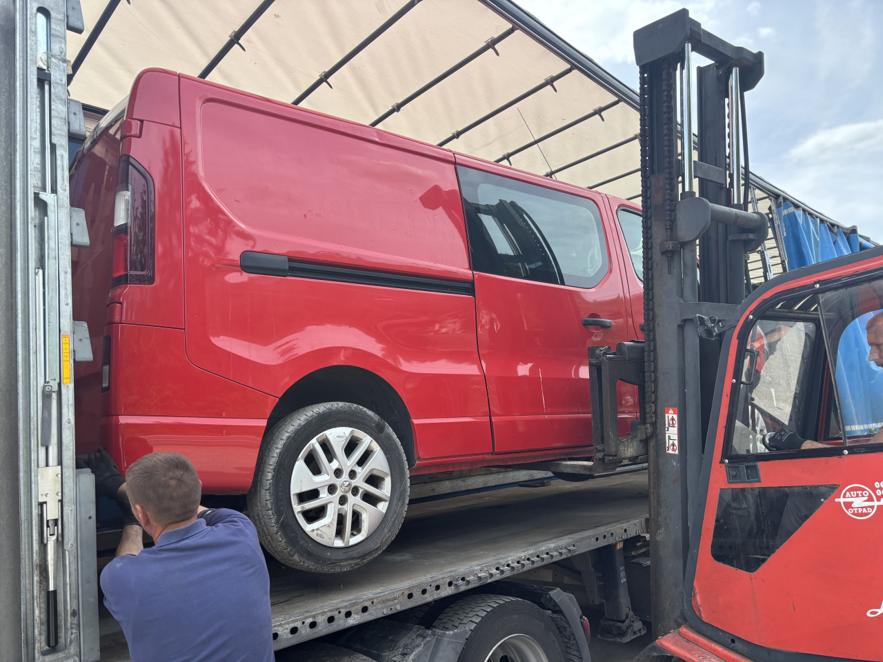 Opel vivaro 1.6 d bi turbo dijelovi