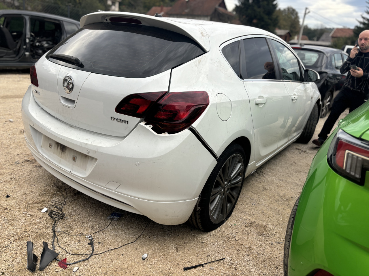 Opel astra j 1.7d opc line dijelovi