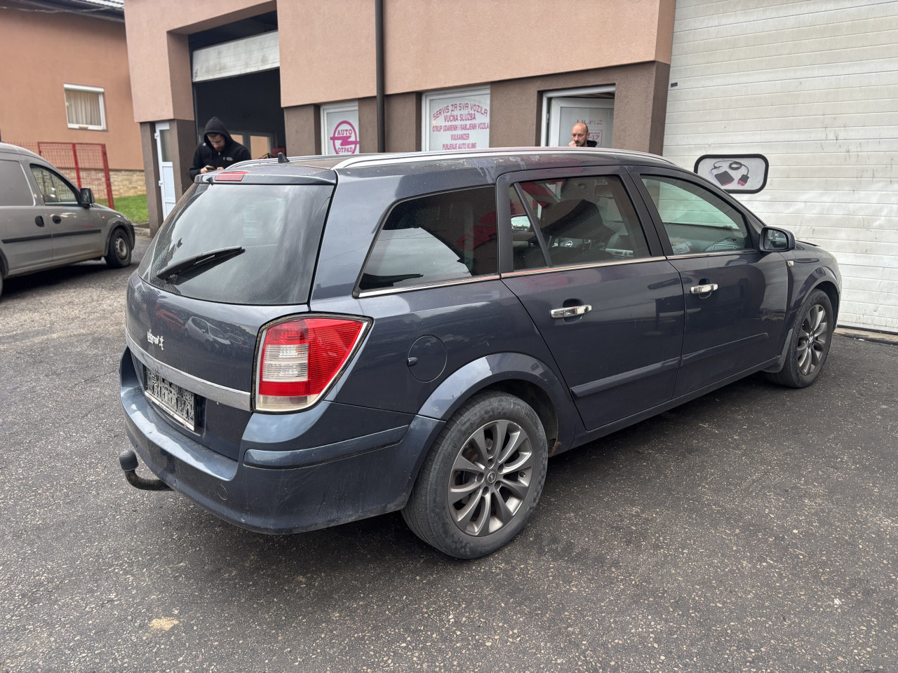 Opel astra h 1.9 88kw dijelovi