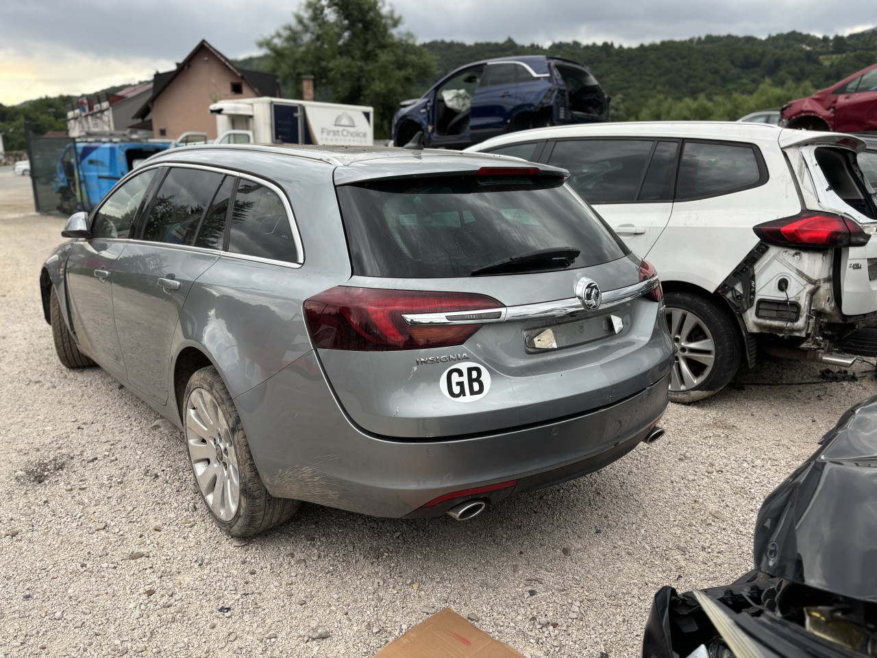 Opel insignia 2.0 bi turbo 2015 dijelovi