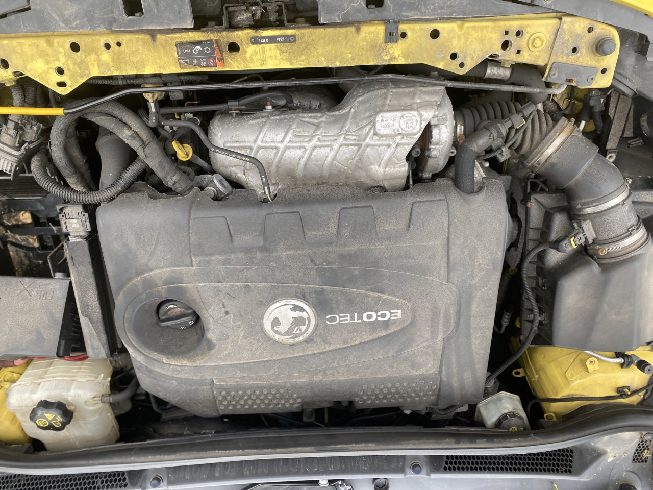 Opel astra j gtc 2.0 d dijelovi