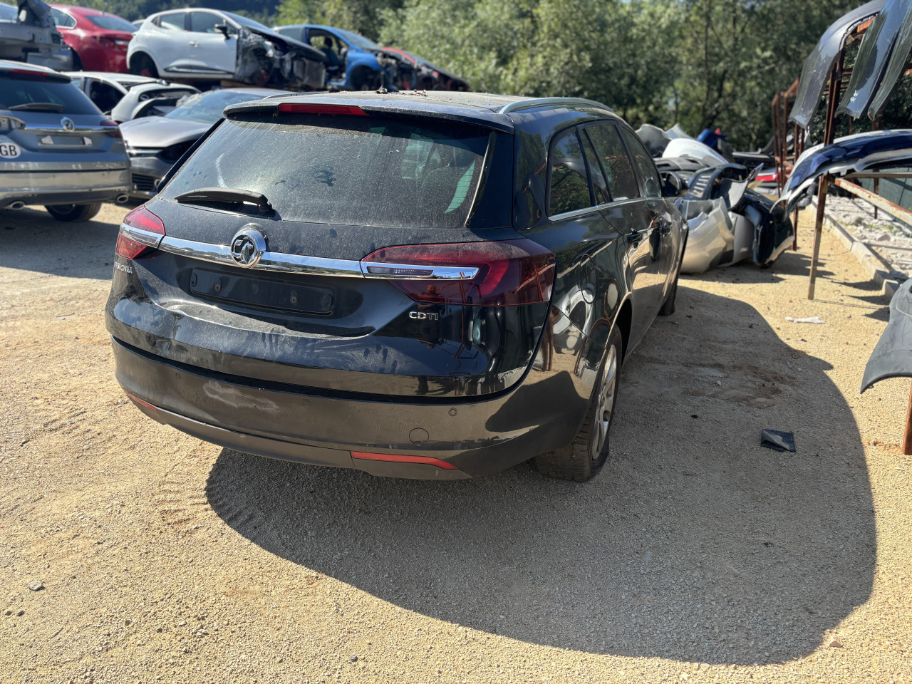 Opel insignia 2.0d 2016g dijelovi