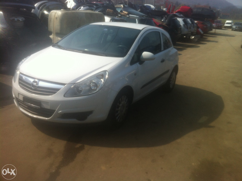 Opel corsa d 1.0 benz dijelovi 063117176